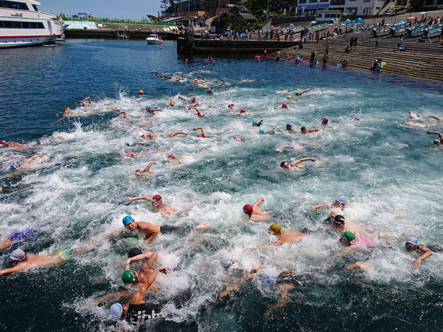 第72回初島・熱海間団体競泳大会